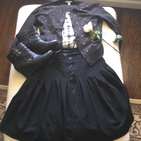 Gap Pleated Skirt - Fit and Flare - Picture 1 of 8